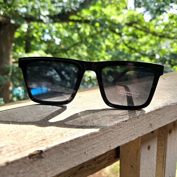 TheDiary5140 Accessories - Totally 80s Sunglasses, Black ☀️